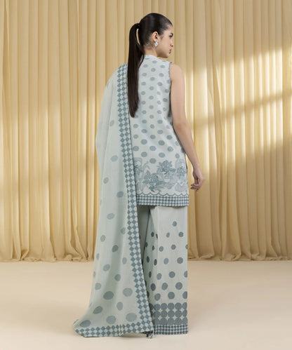 3 Piece - Embroidered Jacquard Suit.