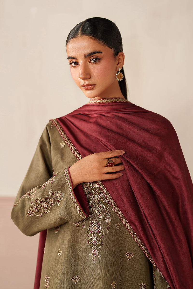 EMBROIDERED KHADDAR